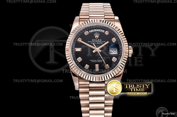 0322 RDD0219H – DayDate 36mm ComfortFit 694